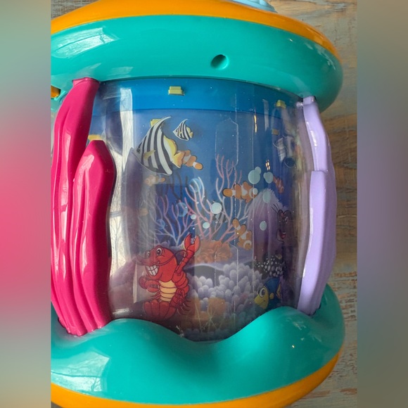 Colorful Ocean-Themed Kids Toy - Picture 5 of 10